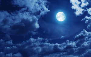 clouds-full-moon